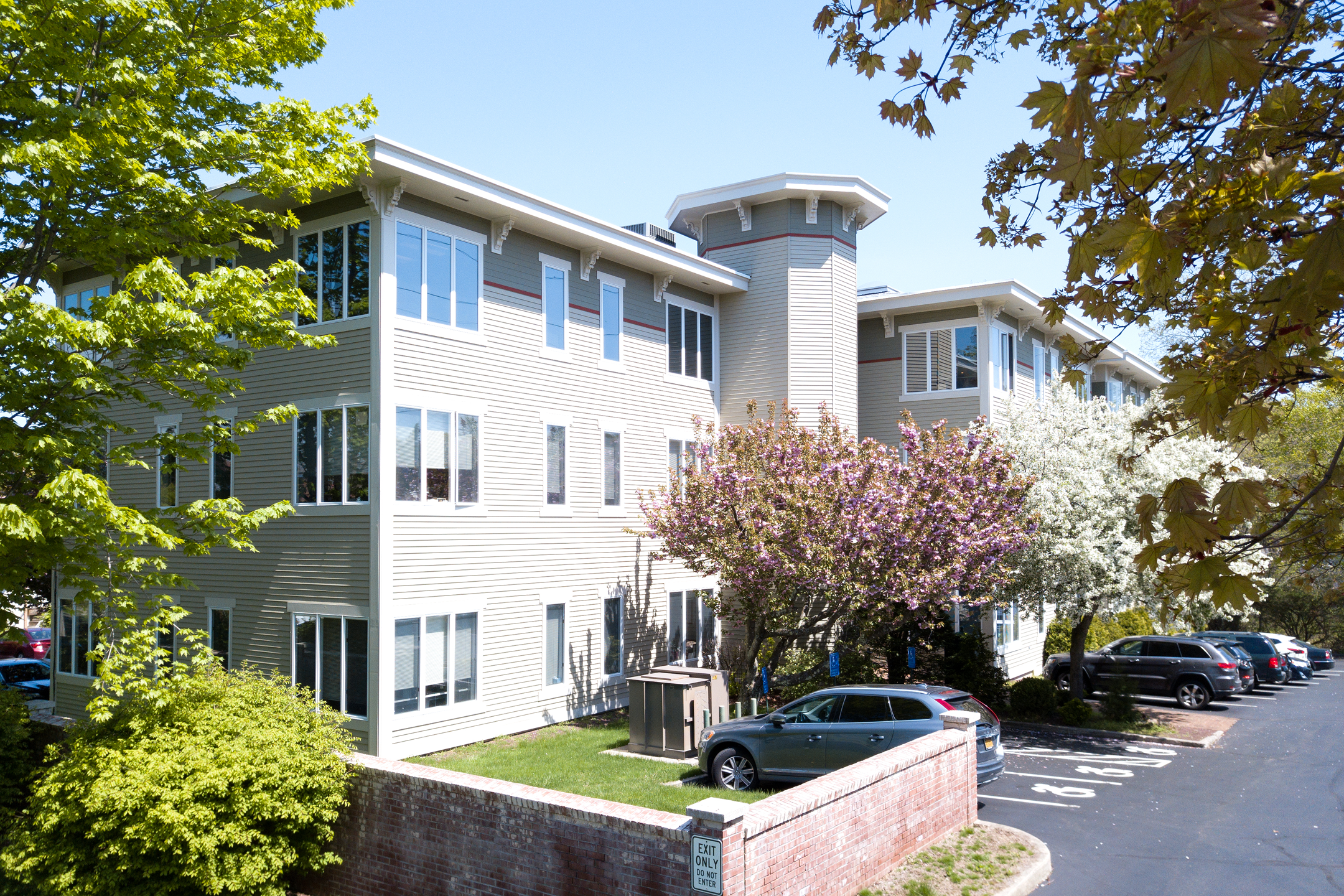 commercial property management Southport CT, executive office building managers Fairfield County, boutique commercial facilities management